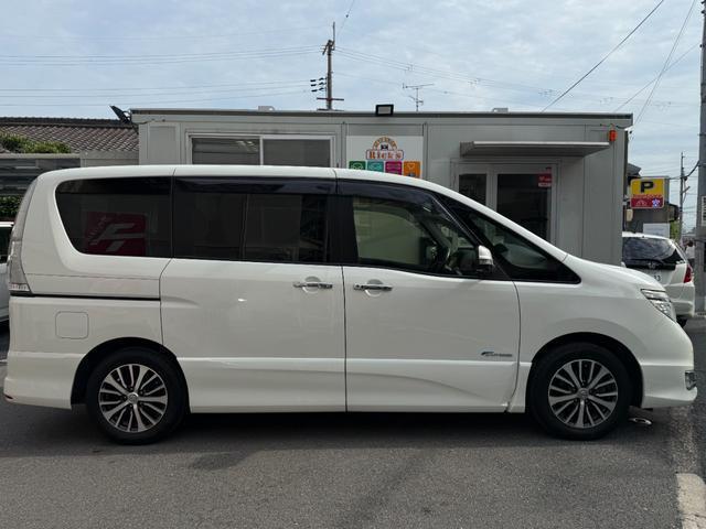 Nissan SERENA 2014-03 7820820-3