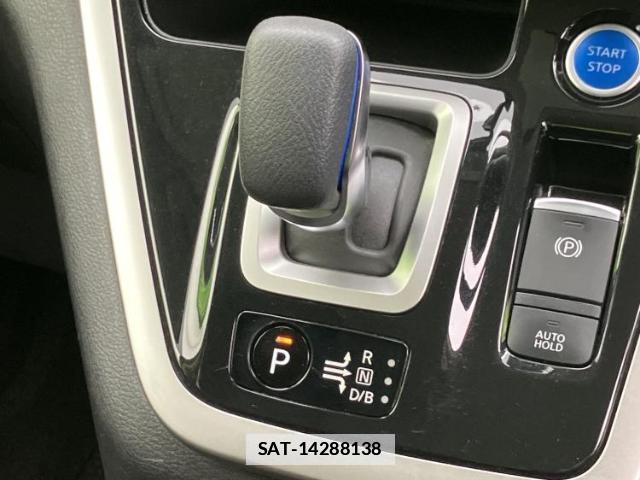 Nissan SERENA 2019-01 7820977-17