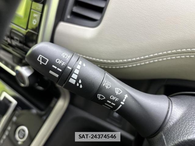 Nissan SERENA 2017-03 7821053-16