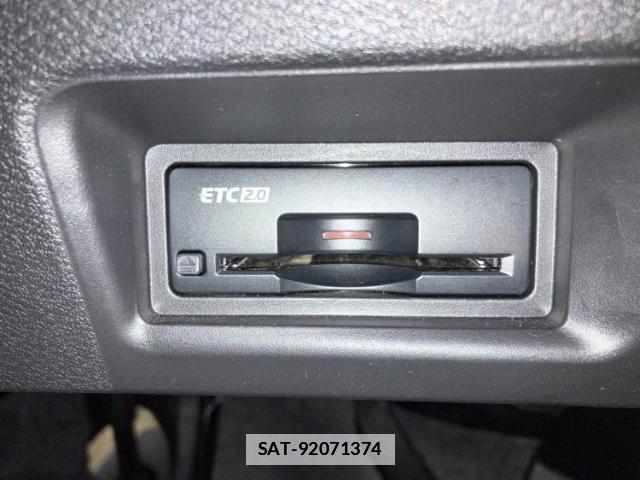 Nissan SERENA 2023-05 7822080-17