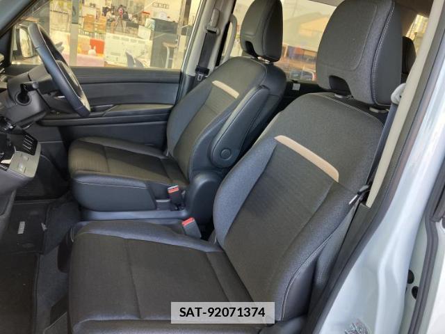 Nissan SERENA 2023-05 7822080-6