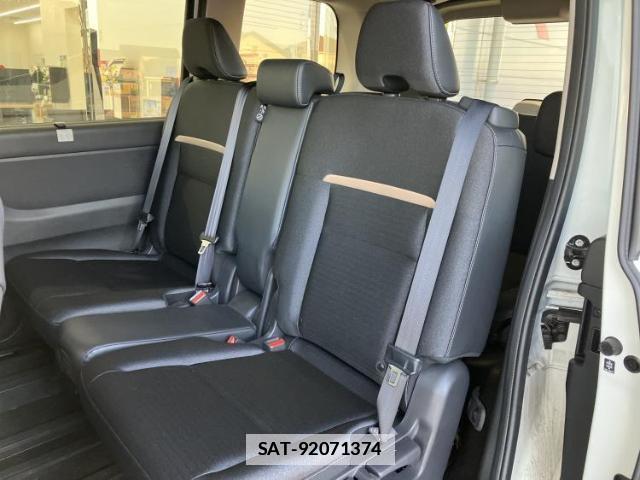 Nissan SERENA 2023-05 7822080-7