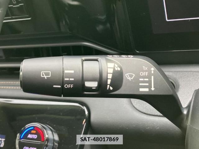 Nissan SERENA 2023-11 7822503-16