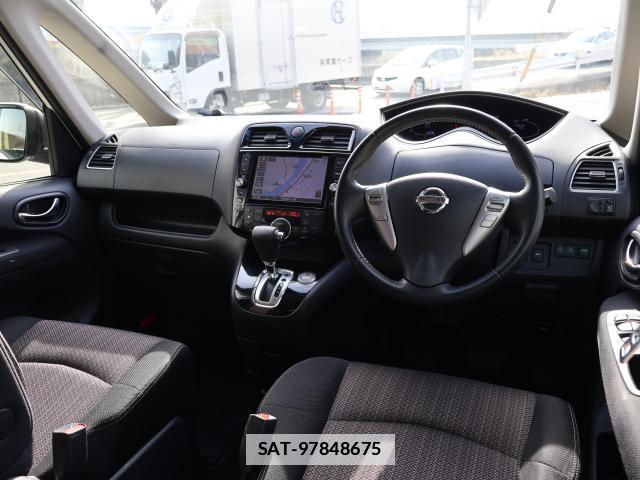 Nissan SERENA 2016-03 7822967-1