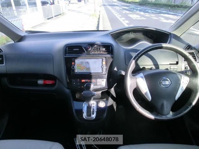 Nissan SERENA 2014-08 7823003-3