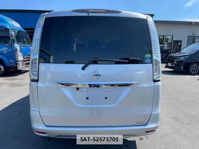 Nissan SERENA 2015-03 7823129-2