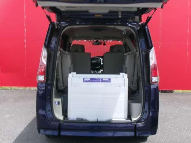 Nissan SERENA 2019-07 7823312-1