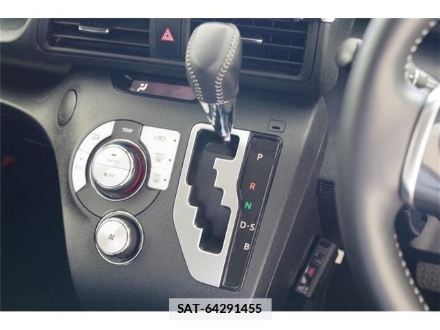 Toyota SIENTA 2021-04 7811896-10