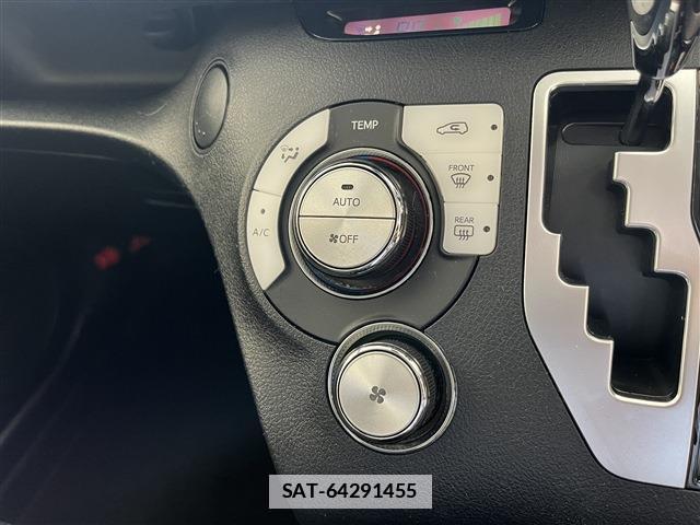 Toyota SIENTA 2021-04 7811896-9