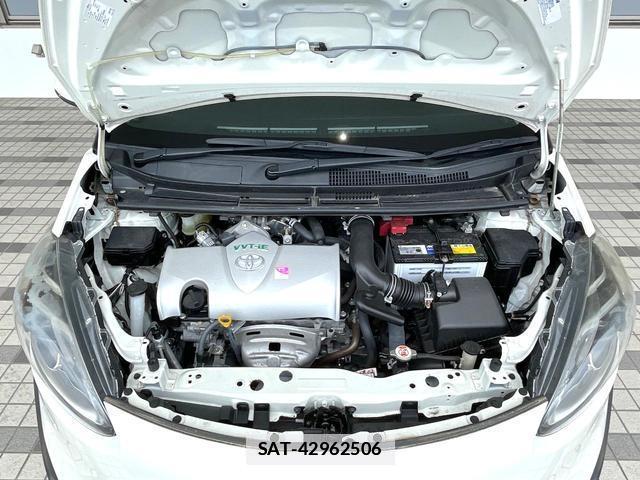 Toyota SIENTA 2018-09 7813853-12