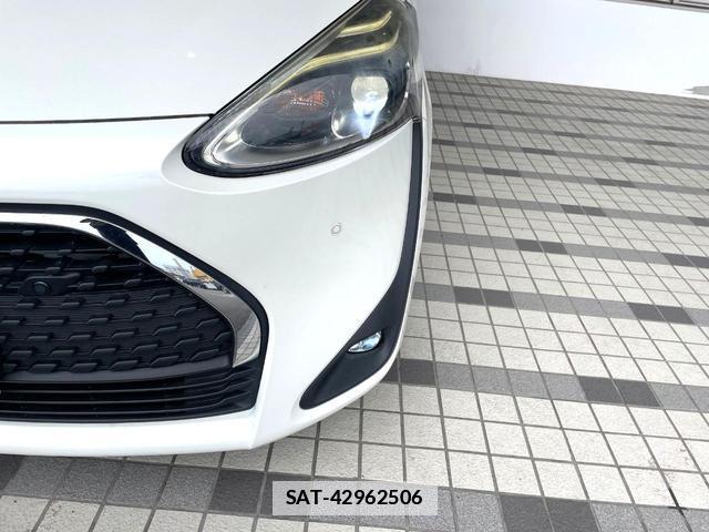 Toyota SIENTA 2018-09 7813853-7