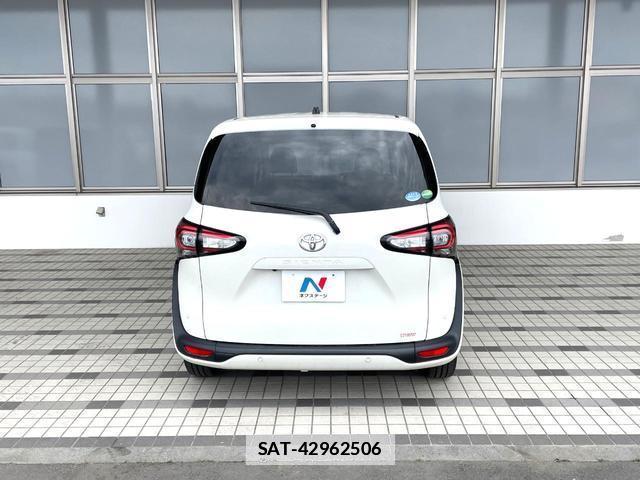 Toyota SIENTA 2018-09 7813853-9