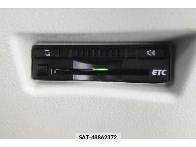 Toyota SIENTA 2015-09 7814563-14