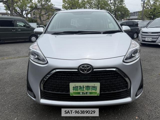 Toyota SIENTA 2020-04 7815308-12