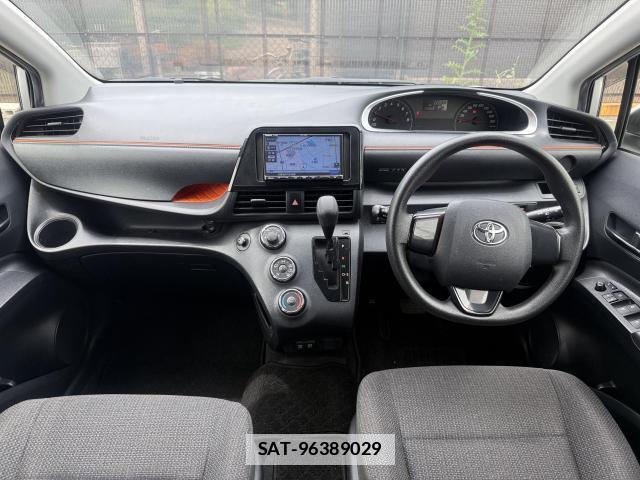 Toyota SIENTA 2020-04 7815308-18