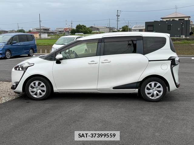 Toyota SIENTA 2016-04 7815500-17
