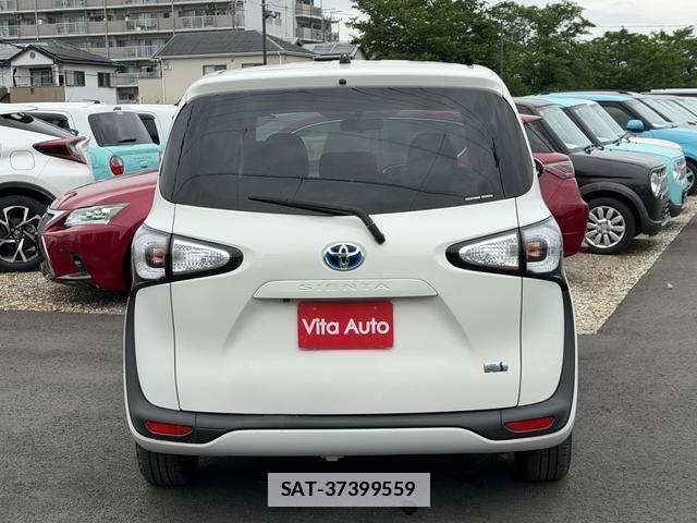 Toyota SIENTA 2016-04 7815500-3