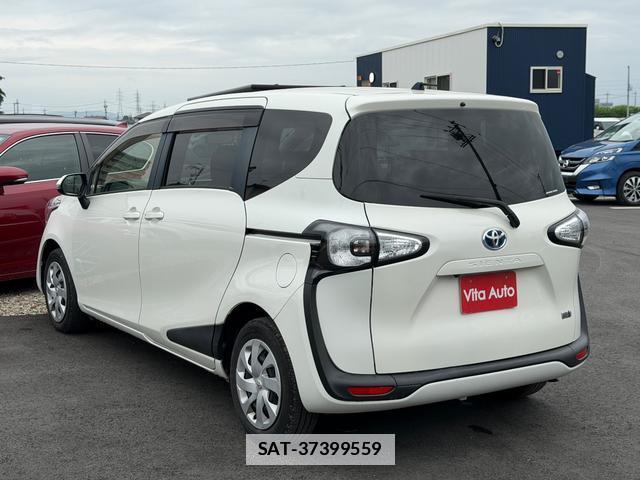 Toyota SIENTA 2016-04 7815500-4