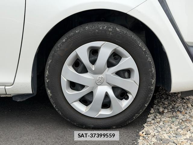 Toyota SIENTA 2016-04 7815500-6