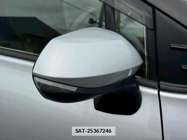 Toyota SIENTA 2015-08 7815515-14