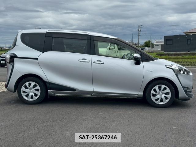 Toyota SIENTA 2015-08 7815515-2