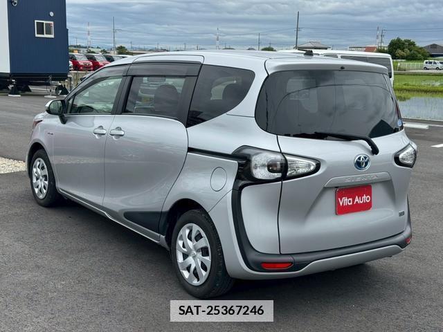 Toyota SIENTA 2015-08 7815515-4