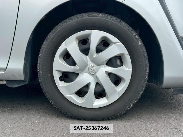 Toyota SIENTA 2015-08 7815515-5