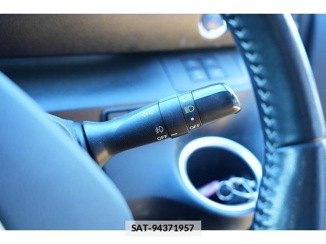 Toyota SIENTA 2021-07 7815606-15