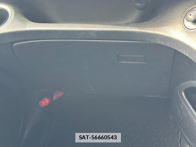 Toyota SIENTA 2018-11 7815636-15