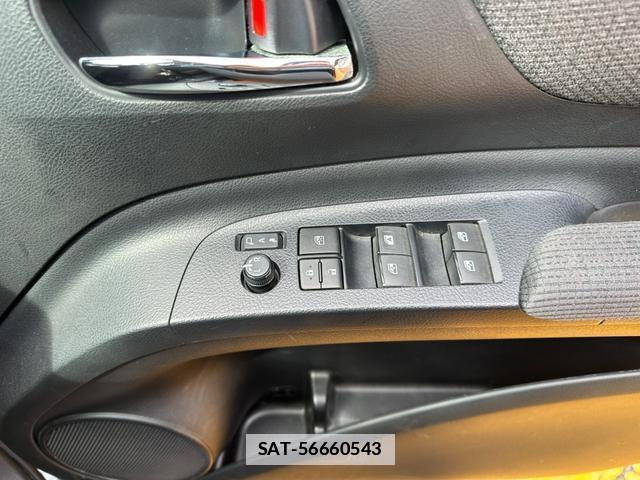 Toyota SIENTA 2018-11 7815636-18