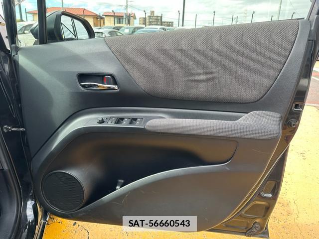 Toyota SIENTA 2018-11 7815636-19