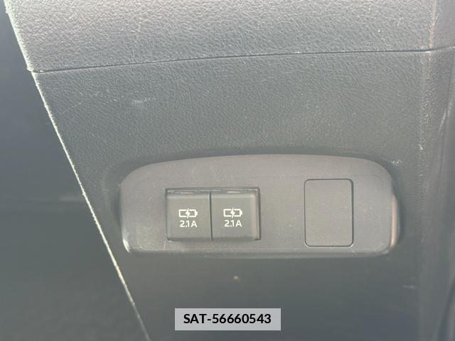 Toyota SIENTA 2018-11 7815636-6