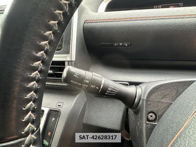 Toyota SIENTA 2018-12 7815644-10