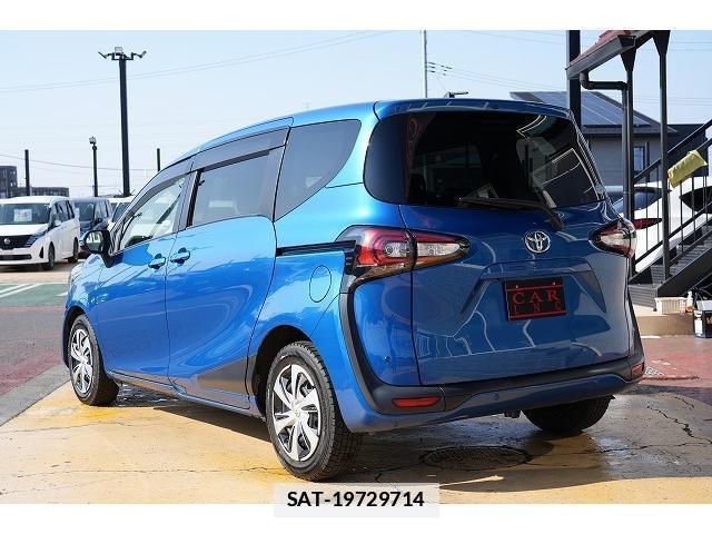 Toyota SIENTA 2018-10 7815674-1