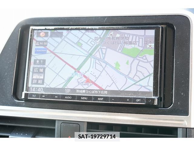 Toyota SIENTA 2018-10 7815674-11