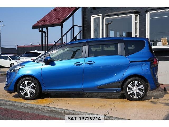 Toyota SIENTA 2018-10 7815674-16