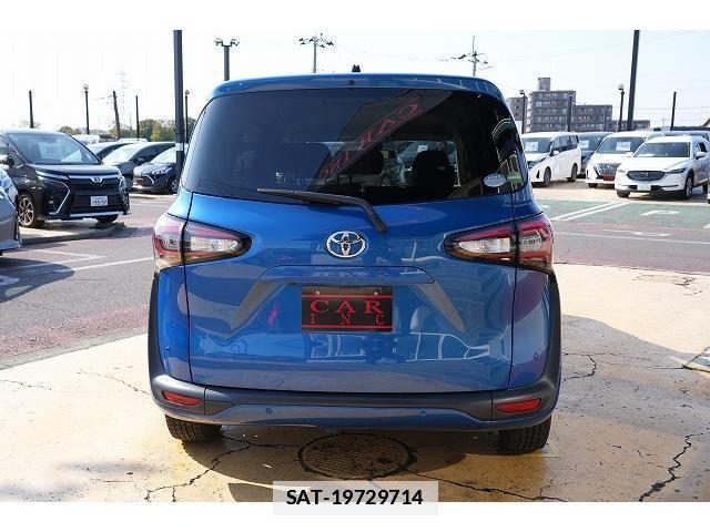 Toyota SIENTA 2018-10 7815674-18