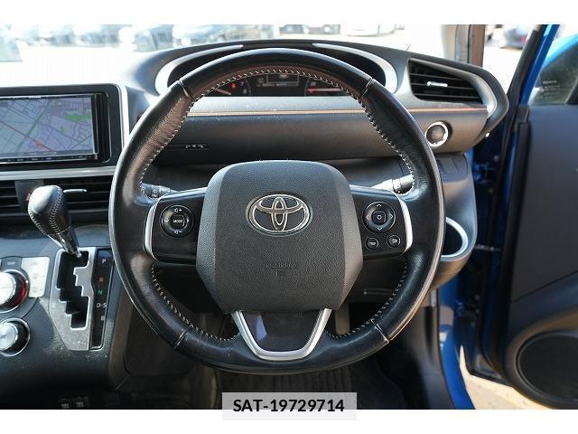 Toyota SIENTA 2018-10 7815674-3