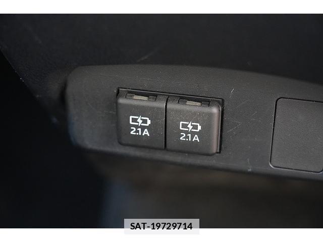 Toyota SIENTA 2018-10 7815674-9