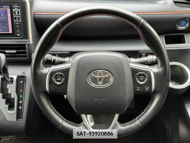 Toyota SIENTA 2017-05 7815679-2