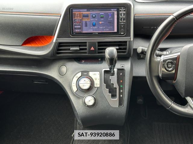 Toyota SIENTA 2017-05 7815679-3