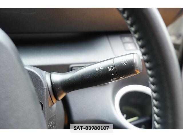Toyota SIENTA 2020-05 7815756-14