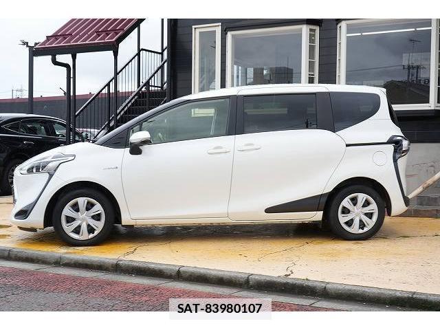 Toyota SIENTA 2020-05 7815756-18