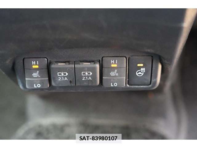 Toyota SIENTA 2020-05 7815756-7