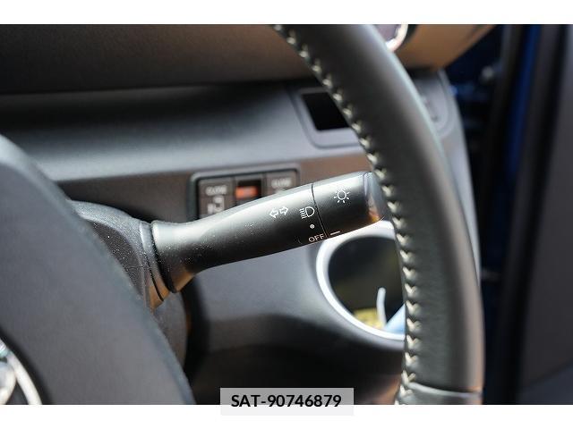Toyota SIENTA 2016-02 7815786-15