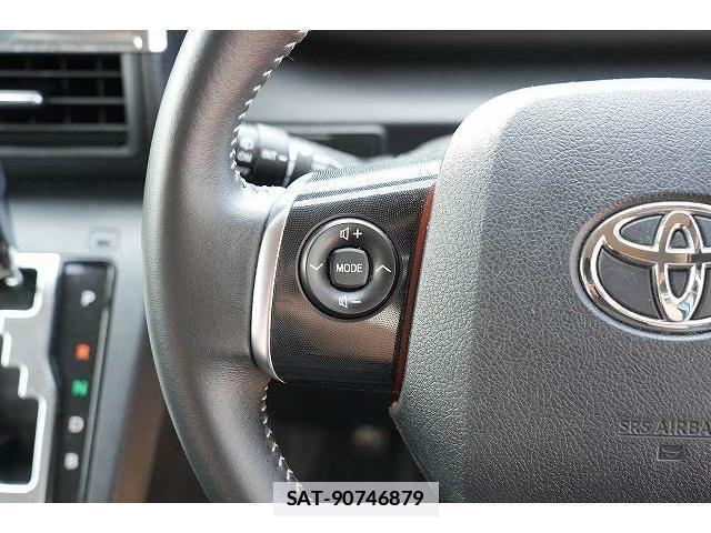 Toyota SIENTA 2016-02 7815786-16