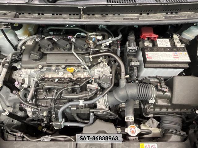 Toyota SIENTA 2024-12 7816318-17