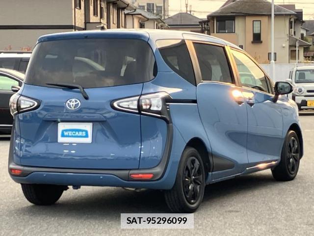 Toyota SIENTA 2022-02 7818162-2