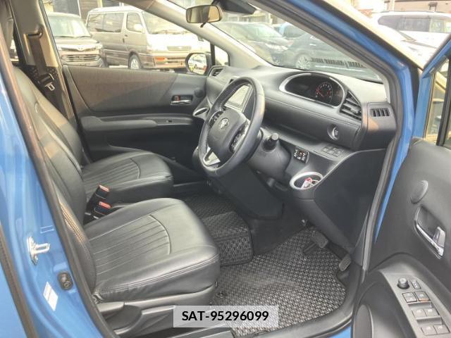 Toyota SIENTA 2022-02 7818162-3
