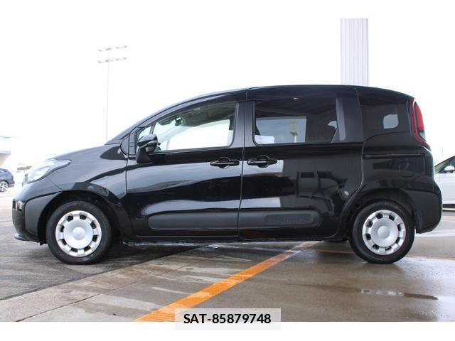Toyota SIENTA 2023-06 7818187-7